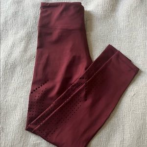 Senita Athletics leggings in the color Mulberry